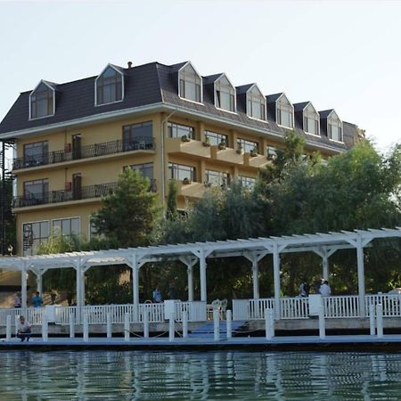 River Side Hotel Mingəçevir Esterno foto