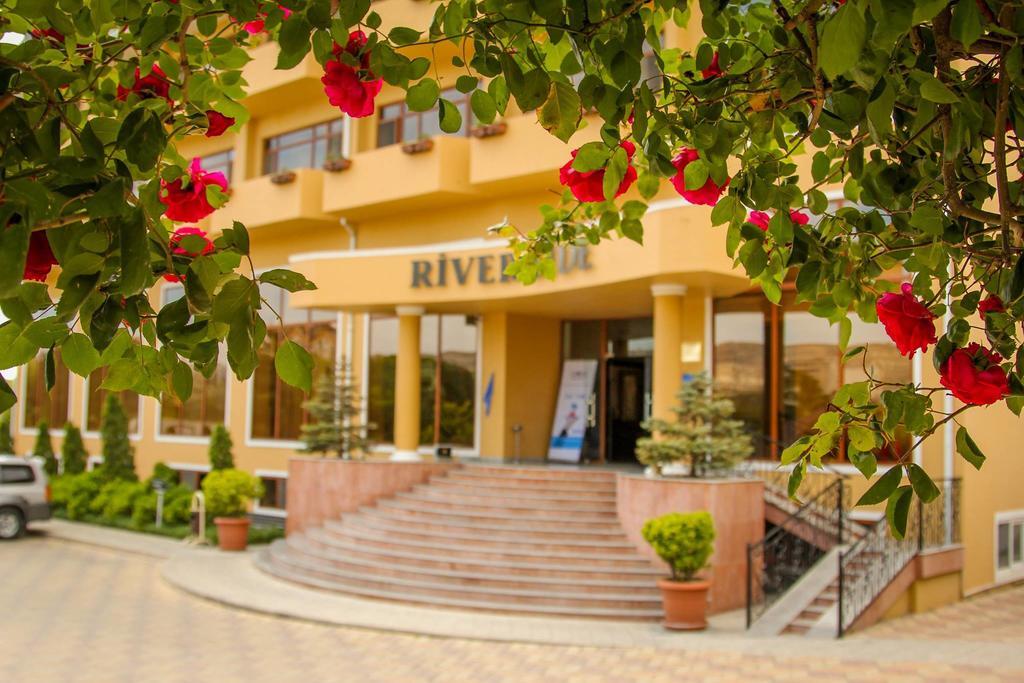 River Side Hotel Mingəçevir Esterno foto