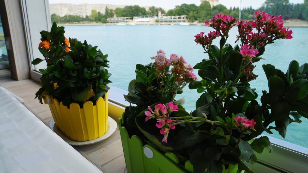 River Side Hotel Mingəçevir Esterno foto